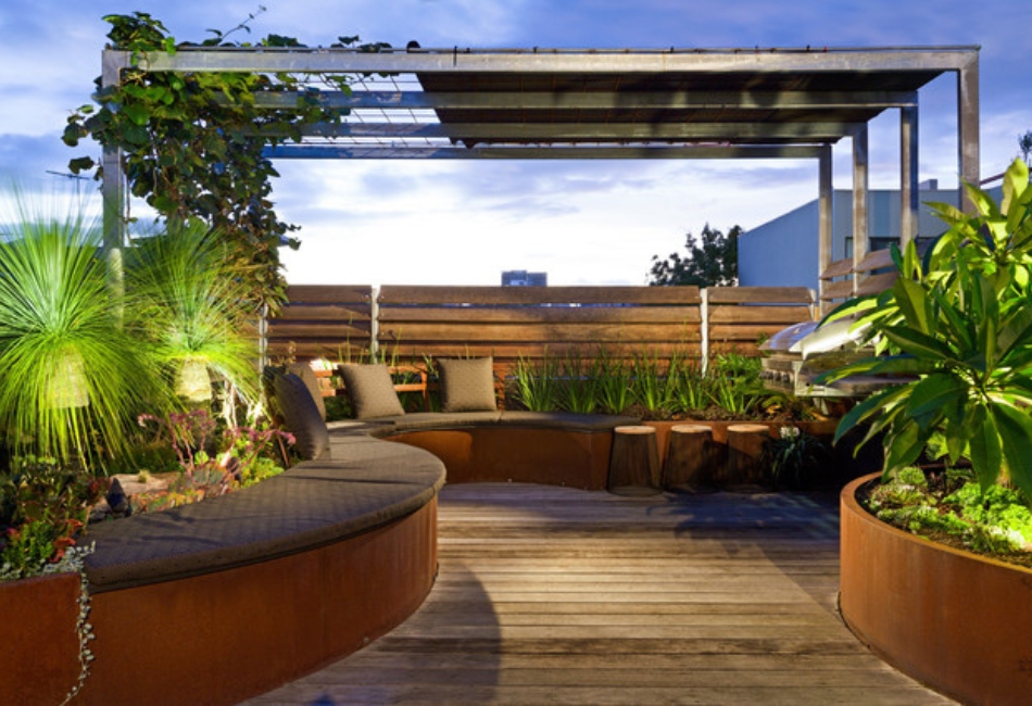 Transform your rooftop into a luxurious gardening space