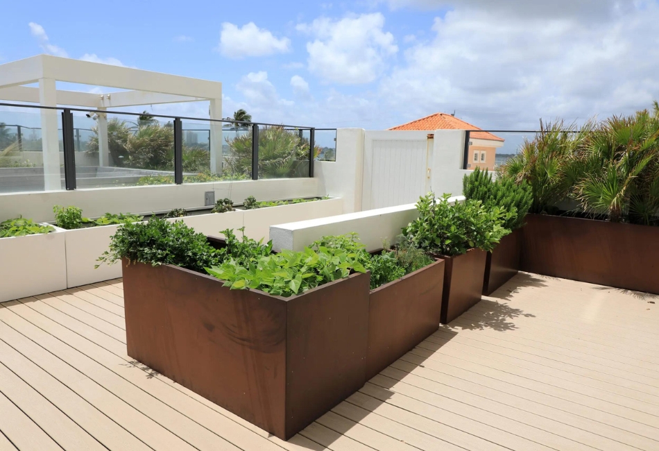 Turn Your Low-Cost Simple Rooftop Design Into A Dining Area 